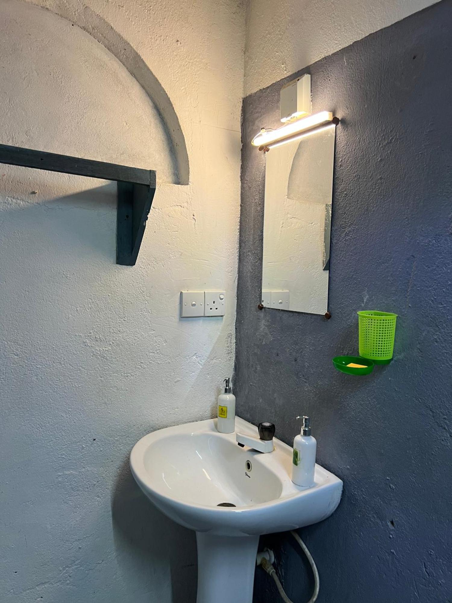 Cactus Arugambay Hostel Vịnh Arugam Ngoại thất bức ảnh